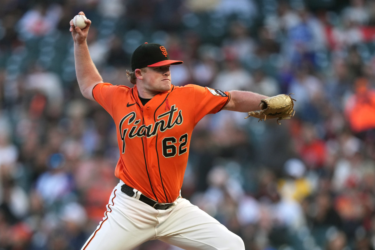 SF Giants starting pitcher Logan Webb throws a pitch against the Atlanta Braves during the first inning at Oracle Park on August 25, 2023.